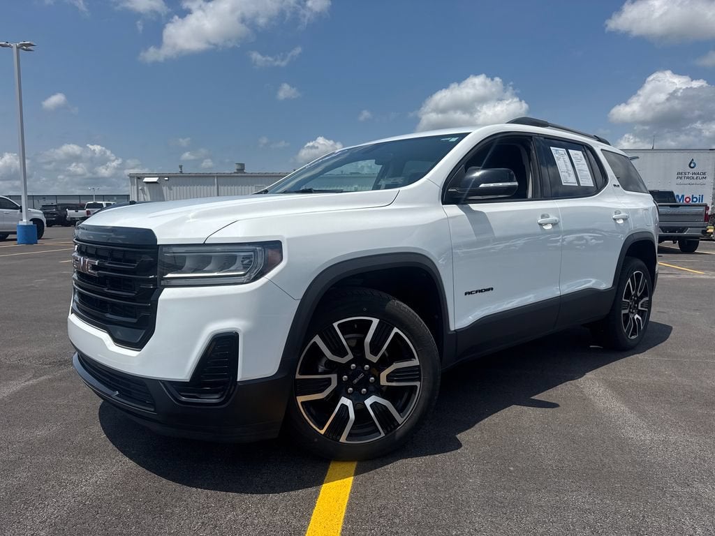 2021 GMC Acadia SLE in Summit White — front three-quarter view
