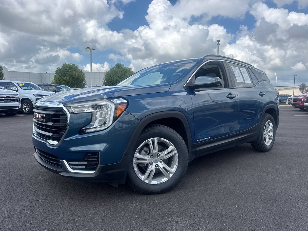 2024 GMC Terrain SLE in Downpour Metallic — front three-quarter view