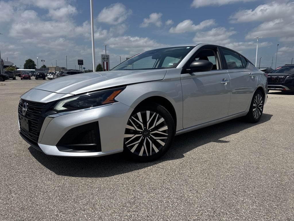 2024 Nissan Altima 2.5 SV in Brilliant Silver Metallic — front three-quarter view