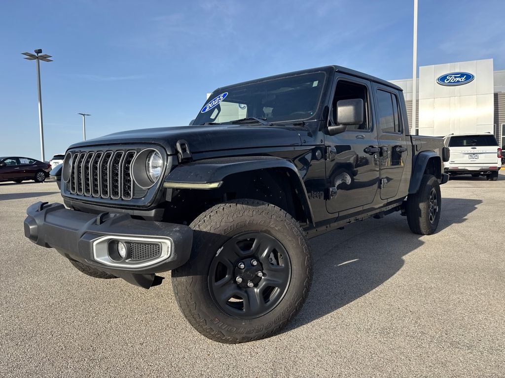 2025 Jeep Gladiator Sport in Black Clearcoat — front three-quarter view